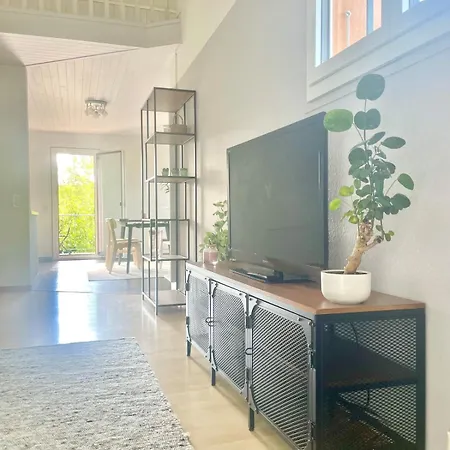 Comfortable A Stone's Throw From Nyon * Duillier