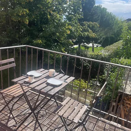 Comfortable A Stone's Throw From Nyon Duillier