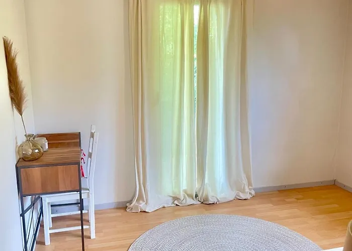 Comfortable A Stone's Throw From Nyon Duillier