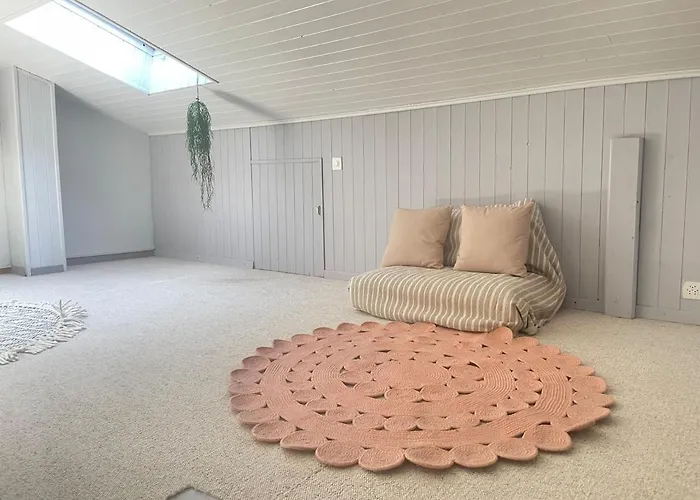 Comfortable A Stone's Throw From Nyon Appartement Duillier